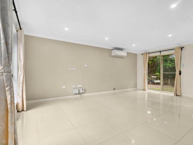 Townhouse for rent in Sydney, New South Wales