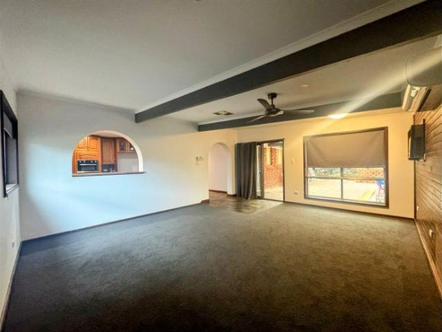 House for rent in Para Hills, Adelaide