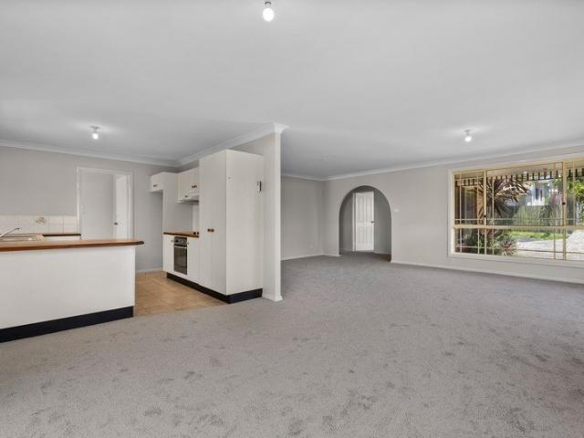 House for rent in Forresters Beach, New South Wales