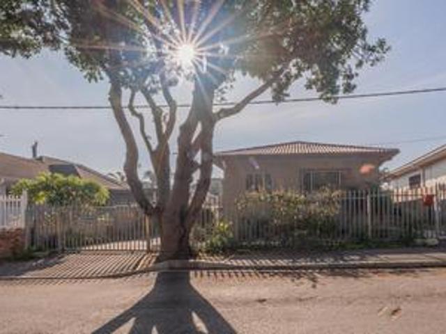 House for sale in Bellville, Western Cape