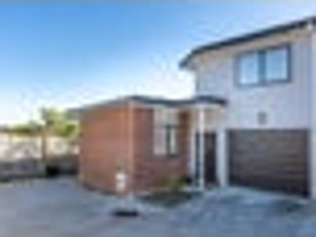 House for sale in Temple View
