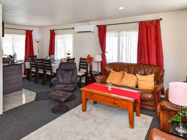 House for rent in Owhata, Oroua County