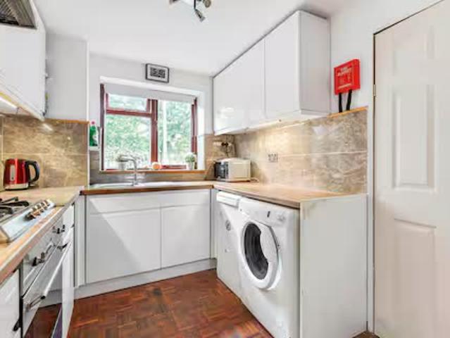 Apartment for rent in Plaistow, Greater London