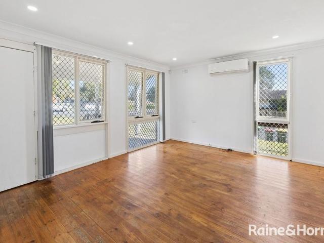 House for rent in Macquarie Fields, Sydney
