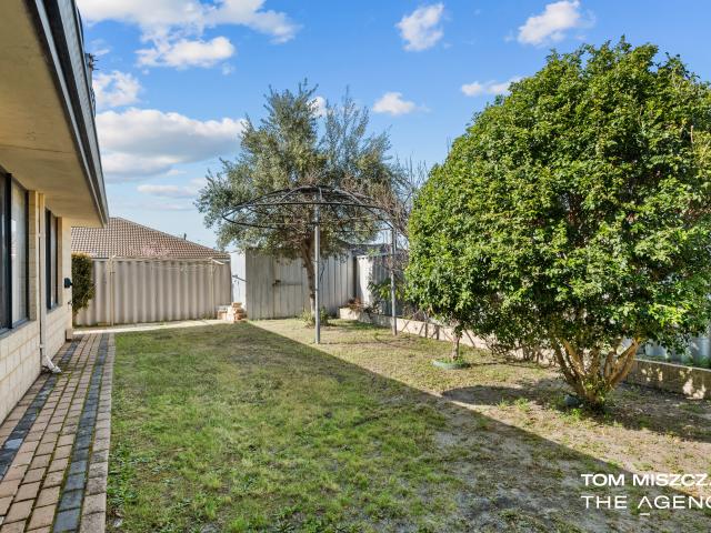 House for sale in Queens Park, Western Australia