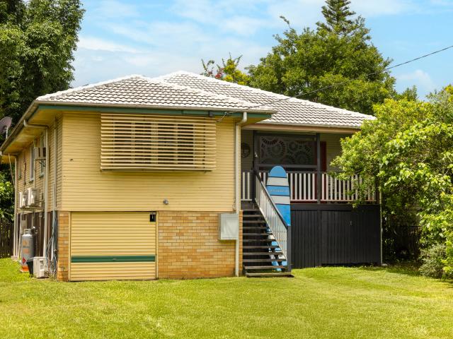 House for sale in Nudgee Beach
