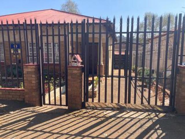 House for sale in Vosloorus, Gauteng