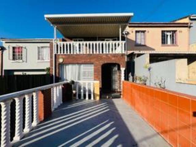 House for sale in Newlands