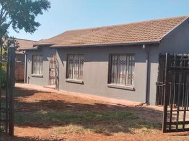 House for sale in Akasia, Gauteng