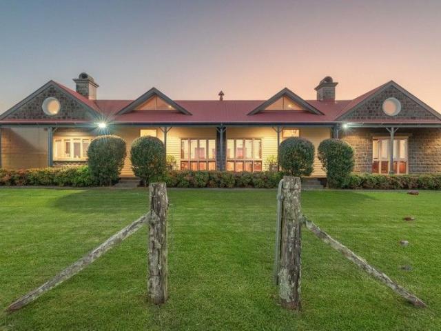 Cottage for sale in Kings Creek, Queensland