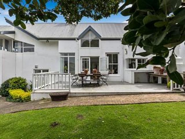 House for sale in Hout Bay, Western Cape