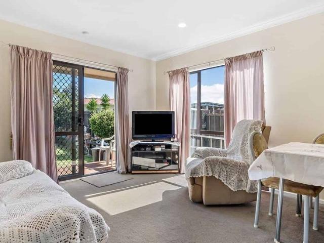 House for rent in Manurewa, Oroua County