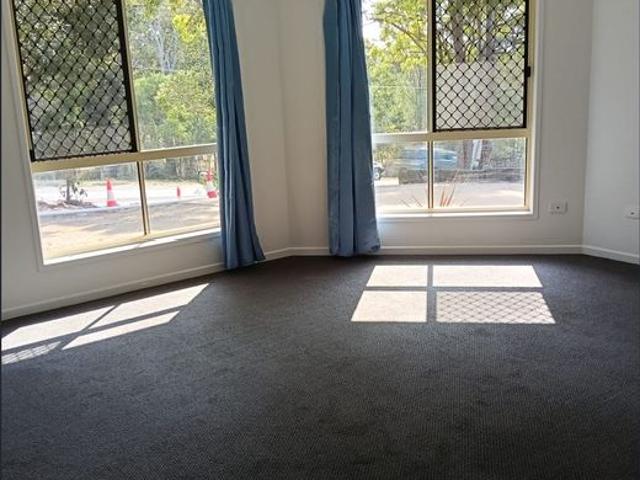 House for rent in River Heads