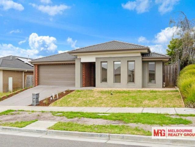 House for sale in Cranbourne East, Victoria