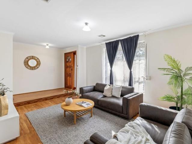 House for rent in Modbury Heights, Adelaide