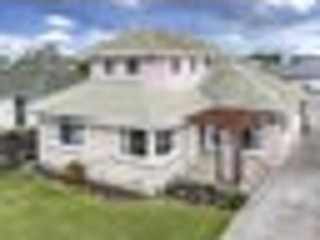 House for sale in Chaslands, Canterbury