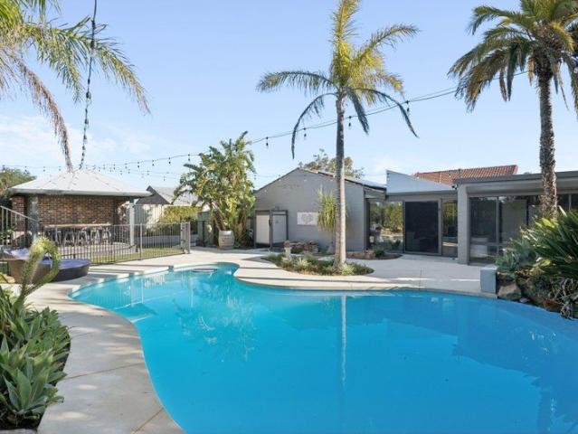 House for sale in Kallaroo, Western Australia