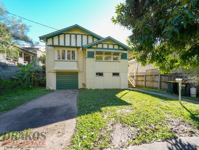 House for sale in Highgate Hill