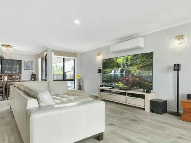 House for rent in Banksia Beach, Greater Brisbane