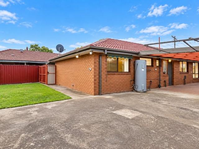 House for rent in Rockbank, Melbourne