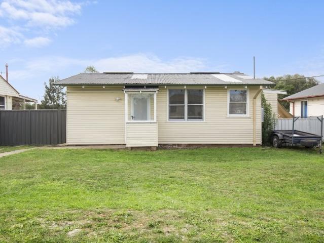 House for rent in Brisbane Grove, New South Wales
