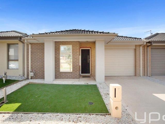 House for rent in Featherbrook, Melbourne