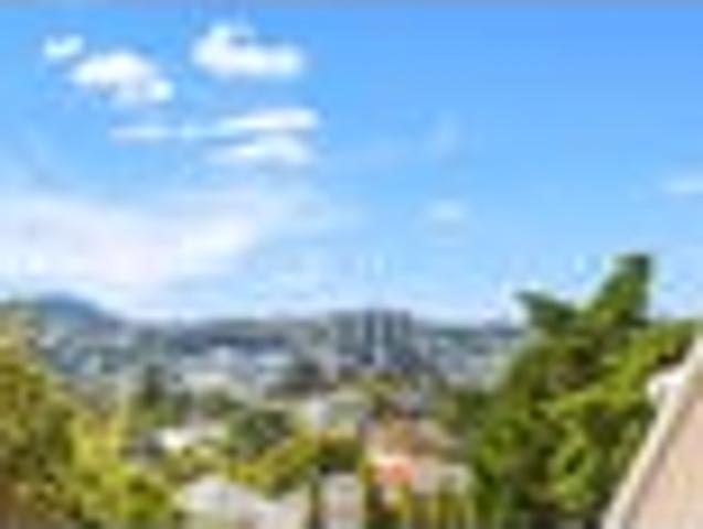 House for sale in Kelston