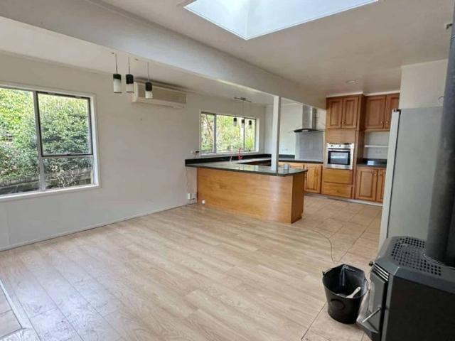House for rent in Sunnynook