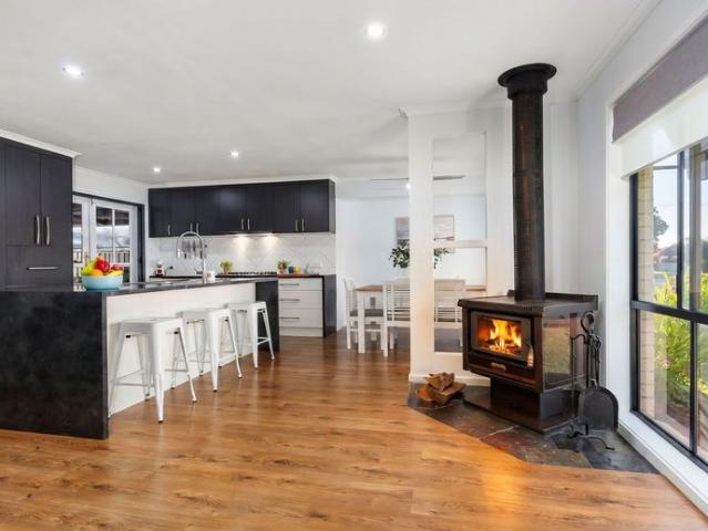 House for rent in West Wodonga, Victoria