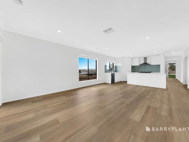 House for rent in Regency Views, Melbourne
