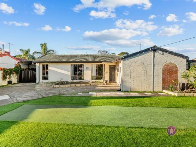 House for sale in Camillo, Western Australia