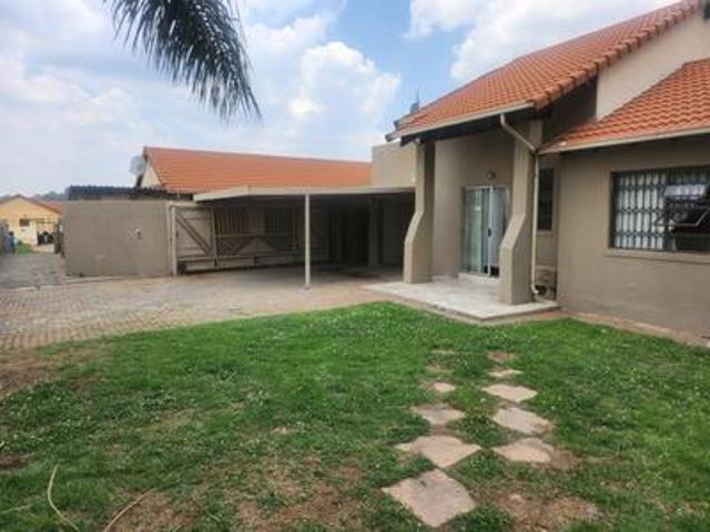 House for rent in Vosloorus, Gauteng