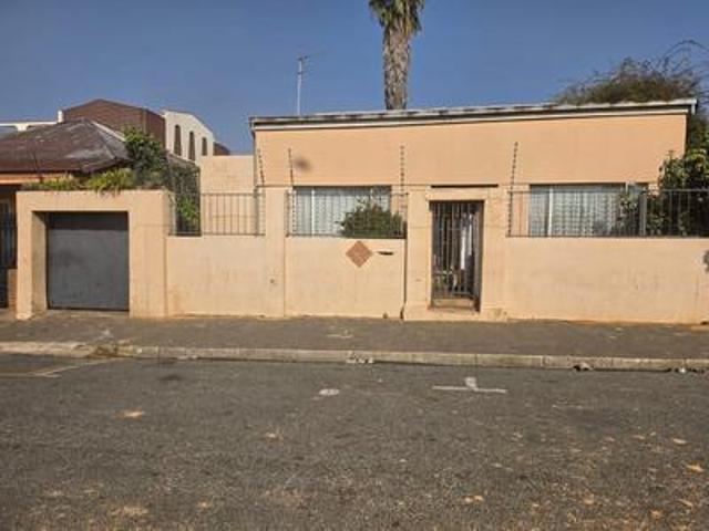 House for sale in Vosloorus, Gauteng
