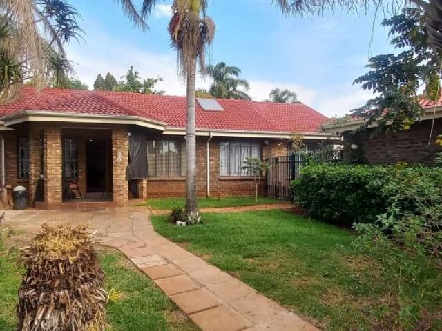 House for rent in Waterkloof, Gauteng