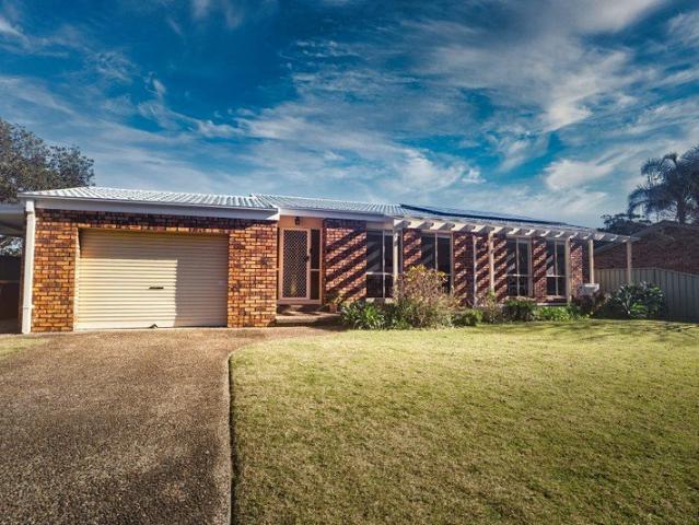 House for rent in Maloneys Beach, New South Wales
