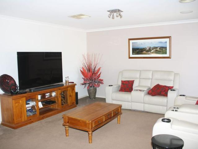 House for rent in Cobram, Shire of Moira