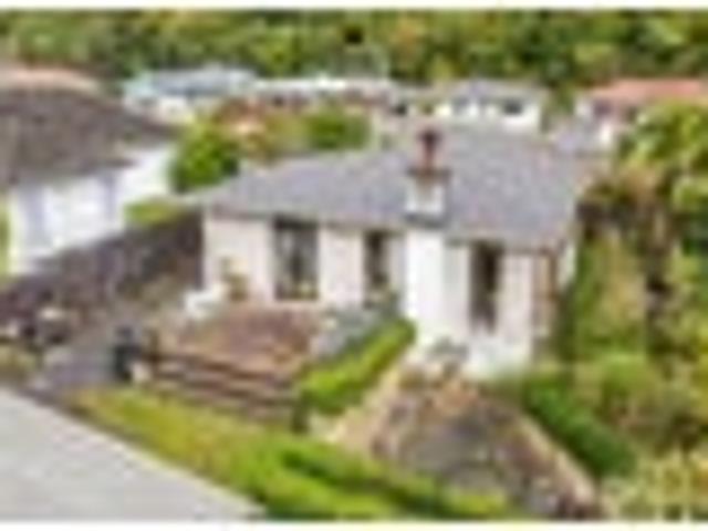House for sale in Days Bay, Wellington