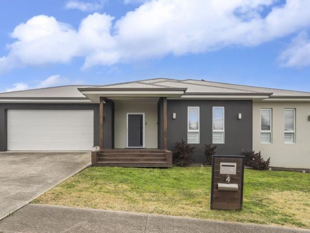 House for sale in Brisbane Grove, New South Wales