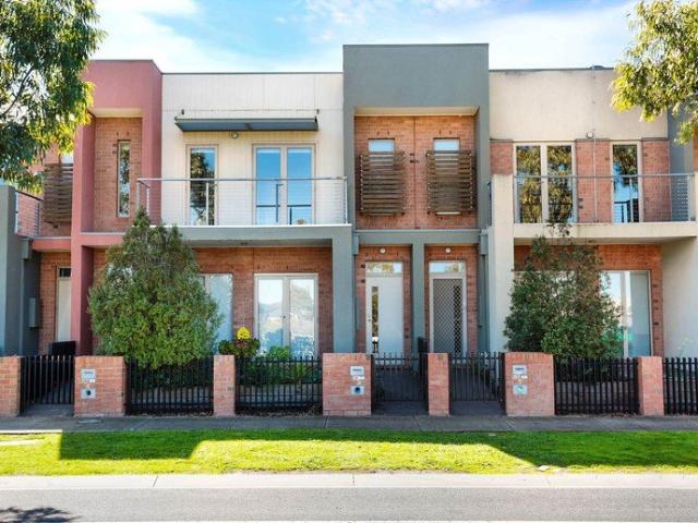 House for rent in Reflections, Melbourne