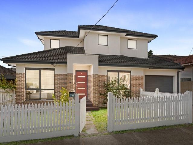 Townhouse for sale in Camerons Creek, Victoria