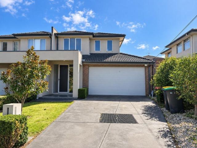 Townhouse for rent in Doncaster East, Melbourne