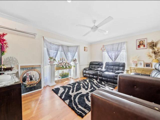 House for rent in Crestmead, Greater Brisbane