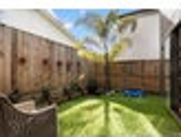 Townhouse for sale in Balmoral