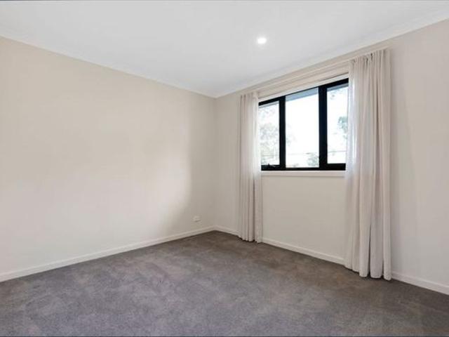 Townhouse for rent in Camerons Creek, Victoria