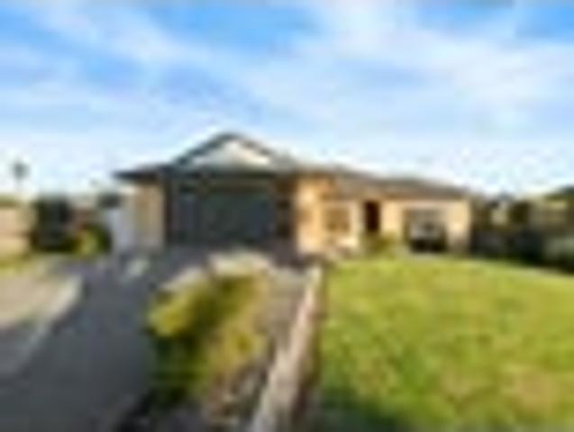 House for sale in Papakura