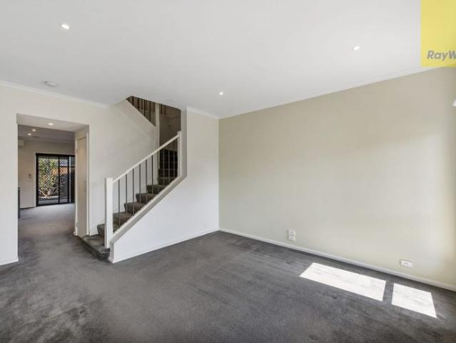 Townhouse for rent in Camerons Creek, Victoria