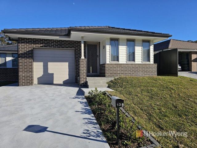 Duplex for rent in Wadalba, Central Coast Council
