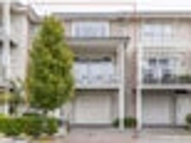 Townhouse for sale in Whangaparaoa, Oroua County