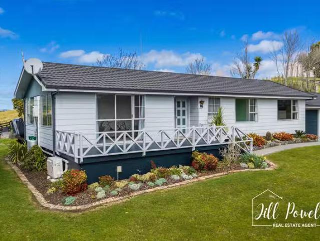 House for sale in Maungaturoto, Northland