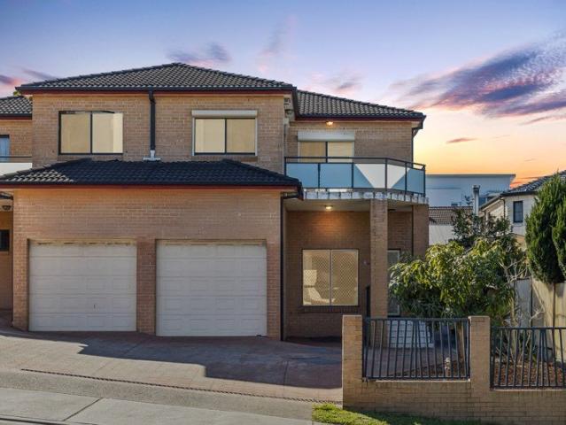 Townhouse for rent in Sydney, New South Wales